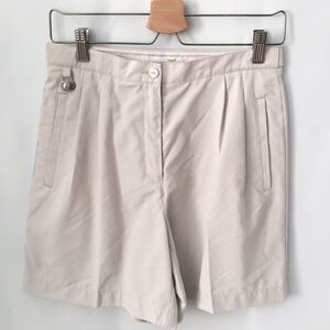 Lizgolf Shorts in Size Petite 2